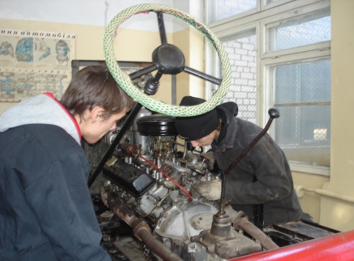 D:\рс\ДОКУМЕНТИ ТАТЬЯНА\стенди в приймальну комісію\стенд водіїв\DSC00088.JPG